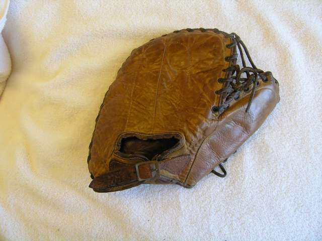 Randy Moore Globe 122 Back Doug